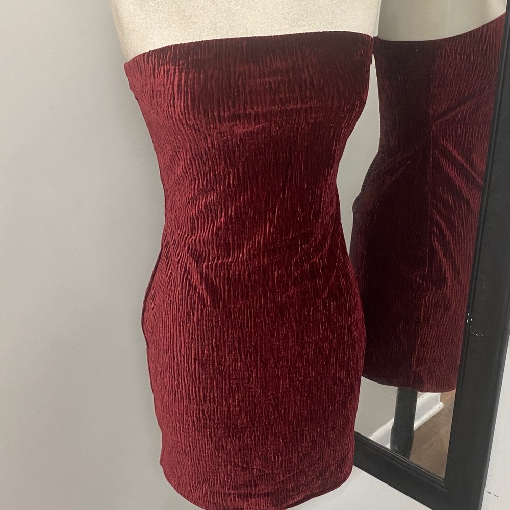 NAKED WARDROBE TEXTURE PLUSH VELVET TUBE DRESS BURGUNDY/WINE  BODYCON BURNOUT - Picture 9 of 14